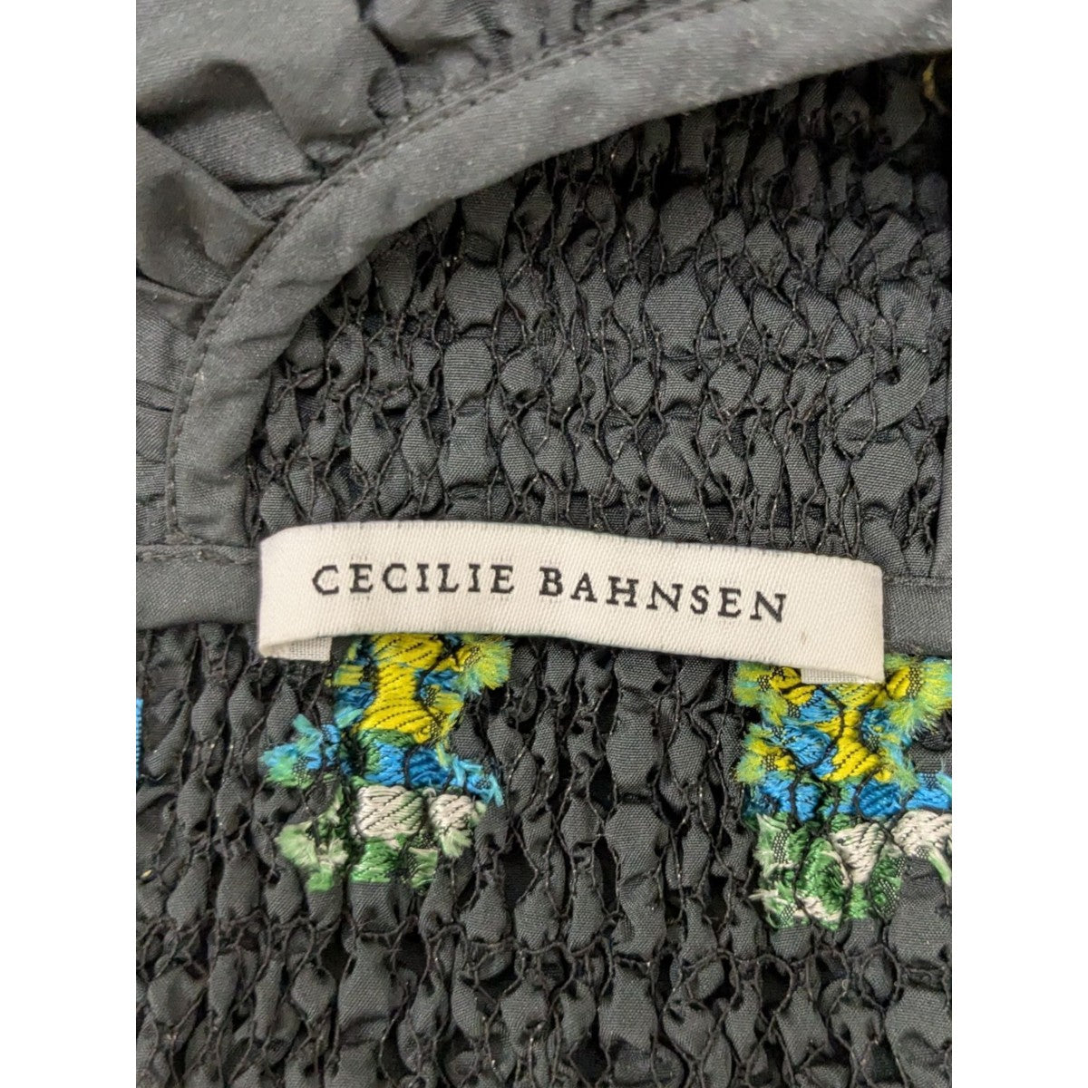 セシリーバンセン Cecilie Bahnsen ASYMMETRICAL SMOCKED CAMI 花柄 キャミソール ブラック サイズ：M/L Cecilie Bahnsen(セシリーバンセン) ASYMMETRICAL SMOCKED CAMI