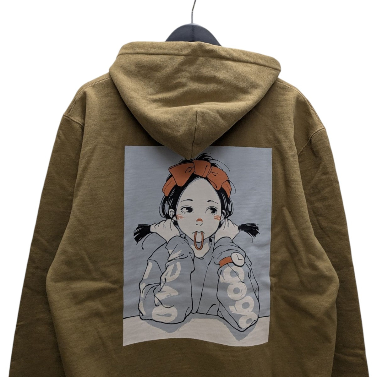 overprint(オーバープリント) 古塔つみ プルオーバーパーカー