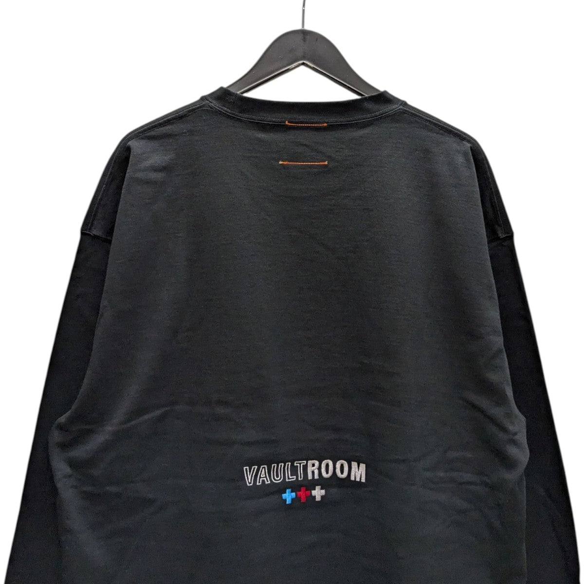 トップス vaultroom RYU COS BIG L/S TEE VR × EXCALIBUR L/S TEE / BLACK – VAULTROOM