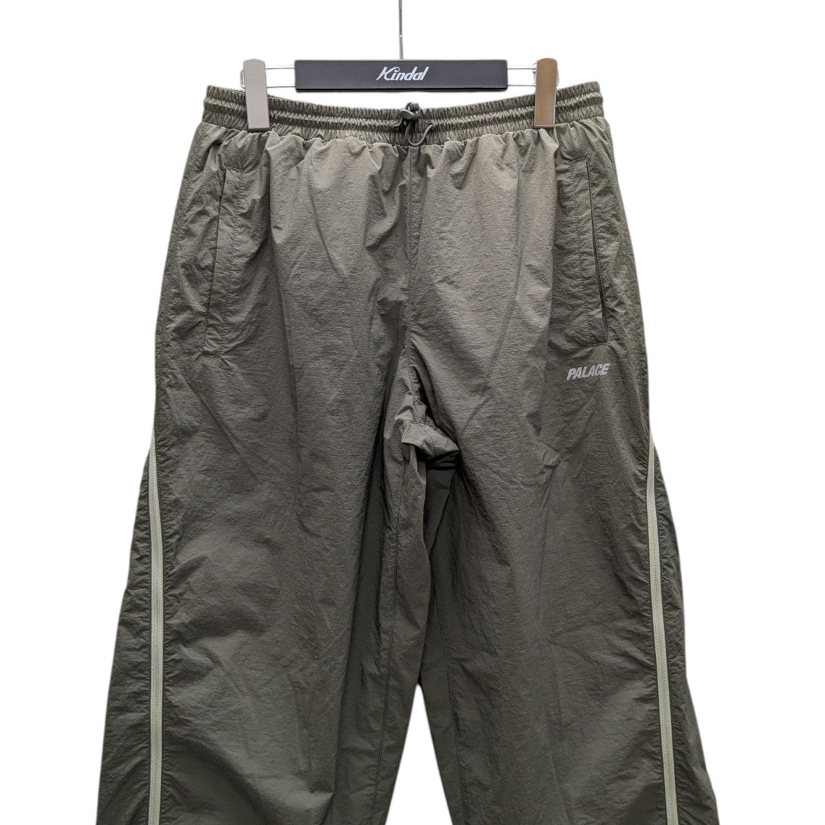 PALACE(パレス) VENTILE IT JOGGERナイロンジップパンツ