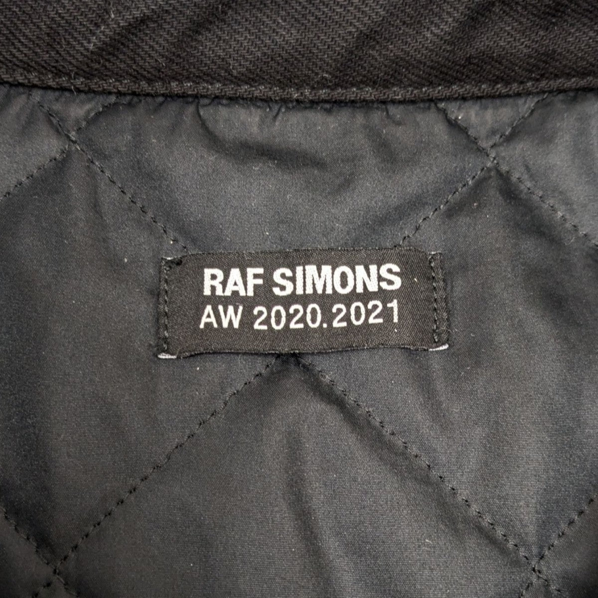 ジャケット・アウター RAF SIMONS PADDED BIG FIT DENIM SHIRT Raf Simons - Zipped Pocket Big Fit Denim Shirt | HBX