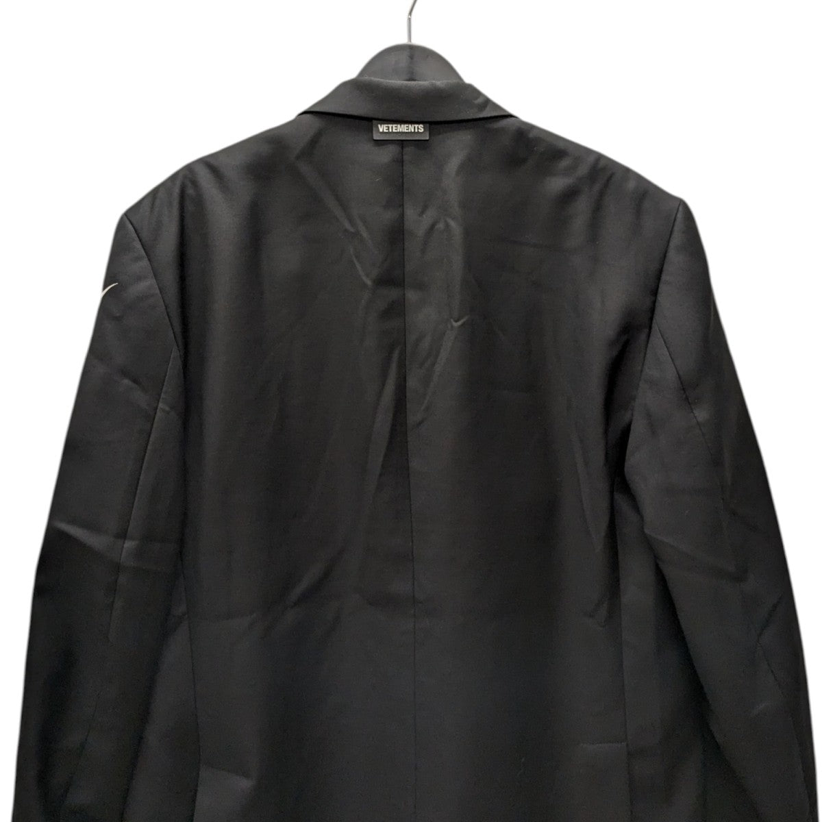 VETEMENTS(ヴェトモン) GOTHIC LOGO EMBROIDERED JACKETゴシック