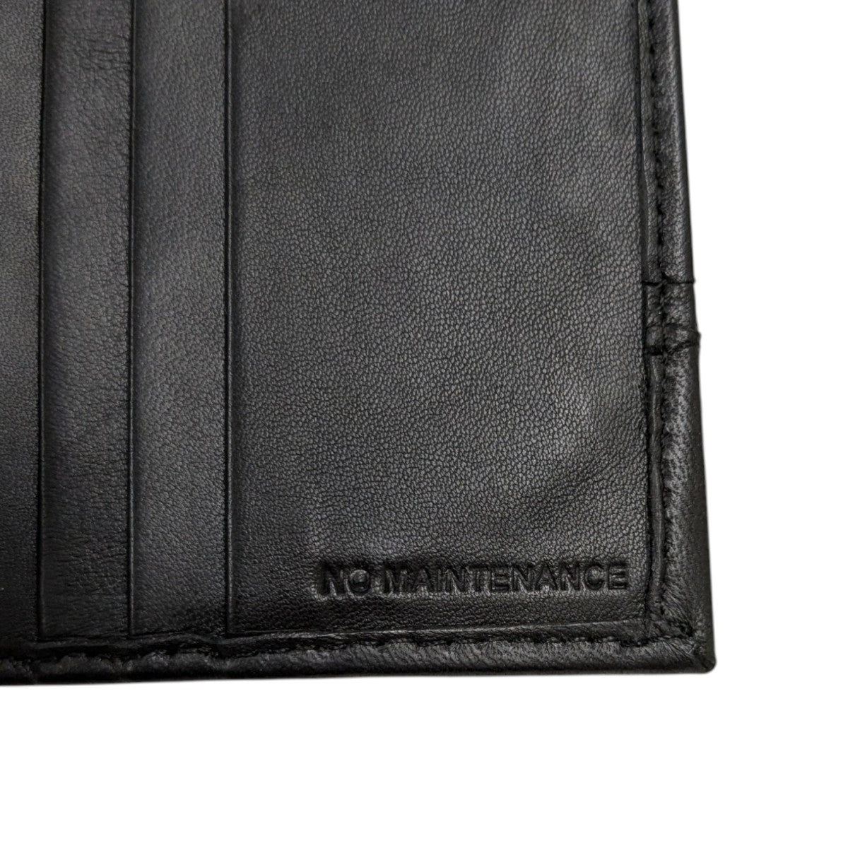 NO MAINTENANCE(ノーメンテナンス) 2つ折り財布 ブラック｜【公式