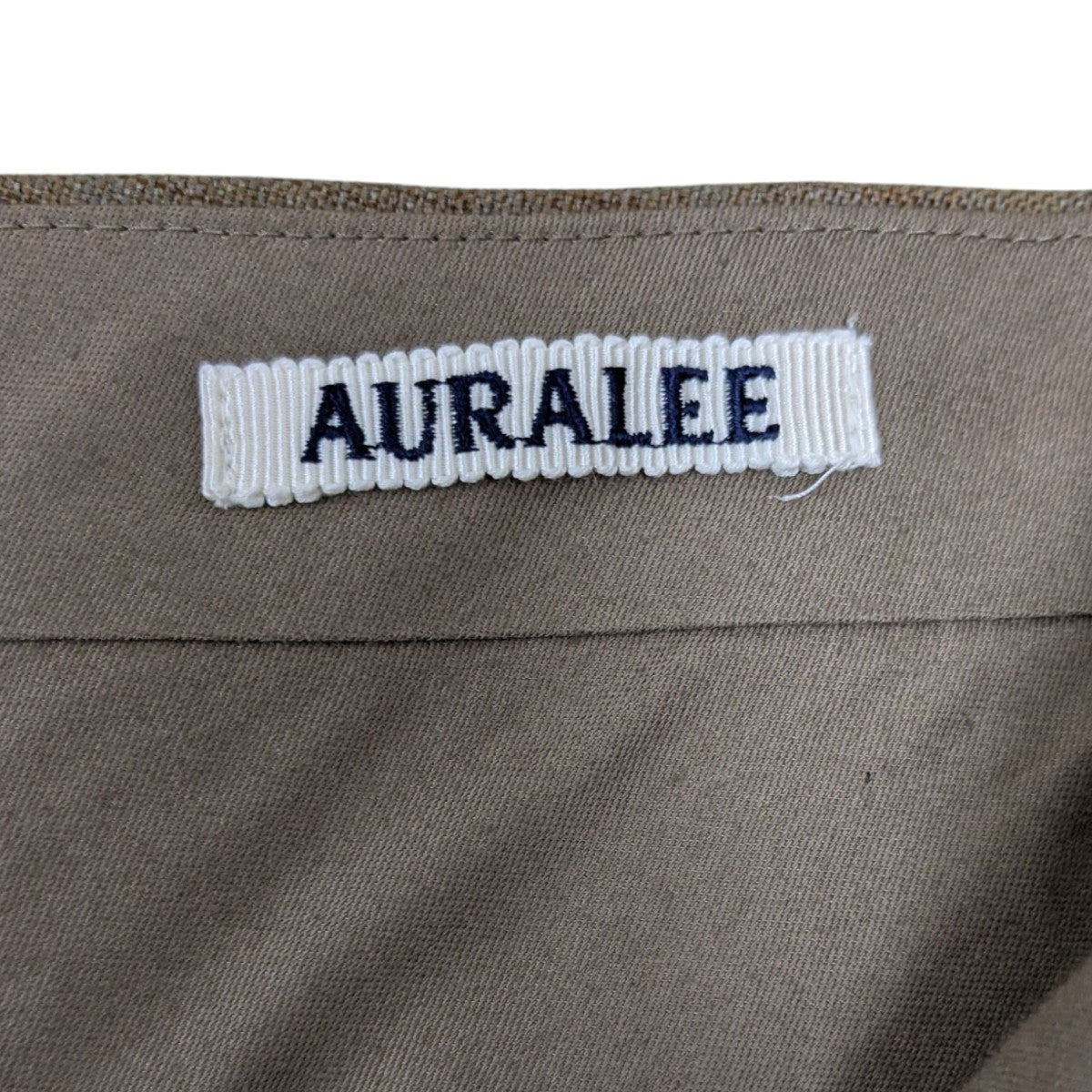 25SS BLUEFACED WOOL TWO-TUCK SLACKS スラックス