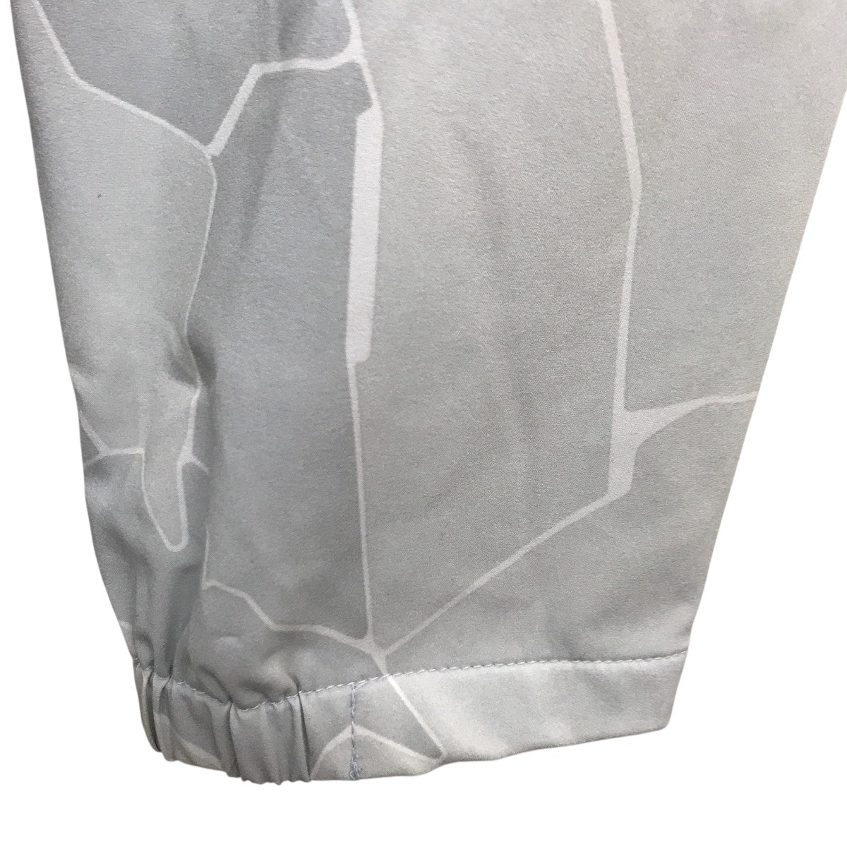 ジップアップジャケット