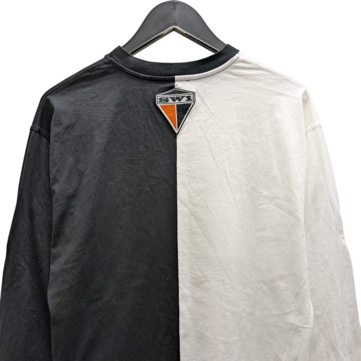 プリントアームデザインTシャツ