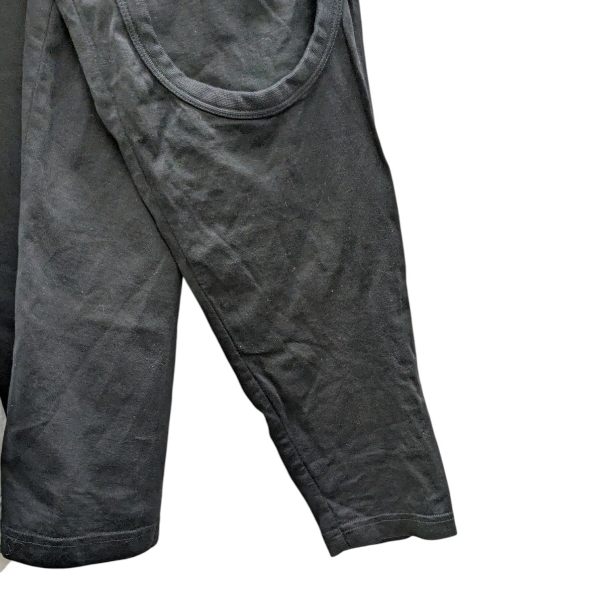 プリントアームデザインTシャツ