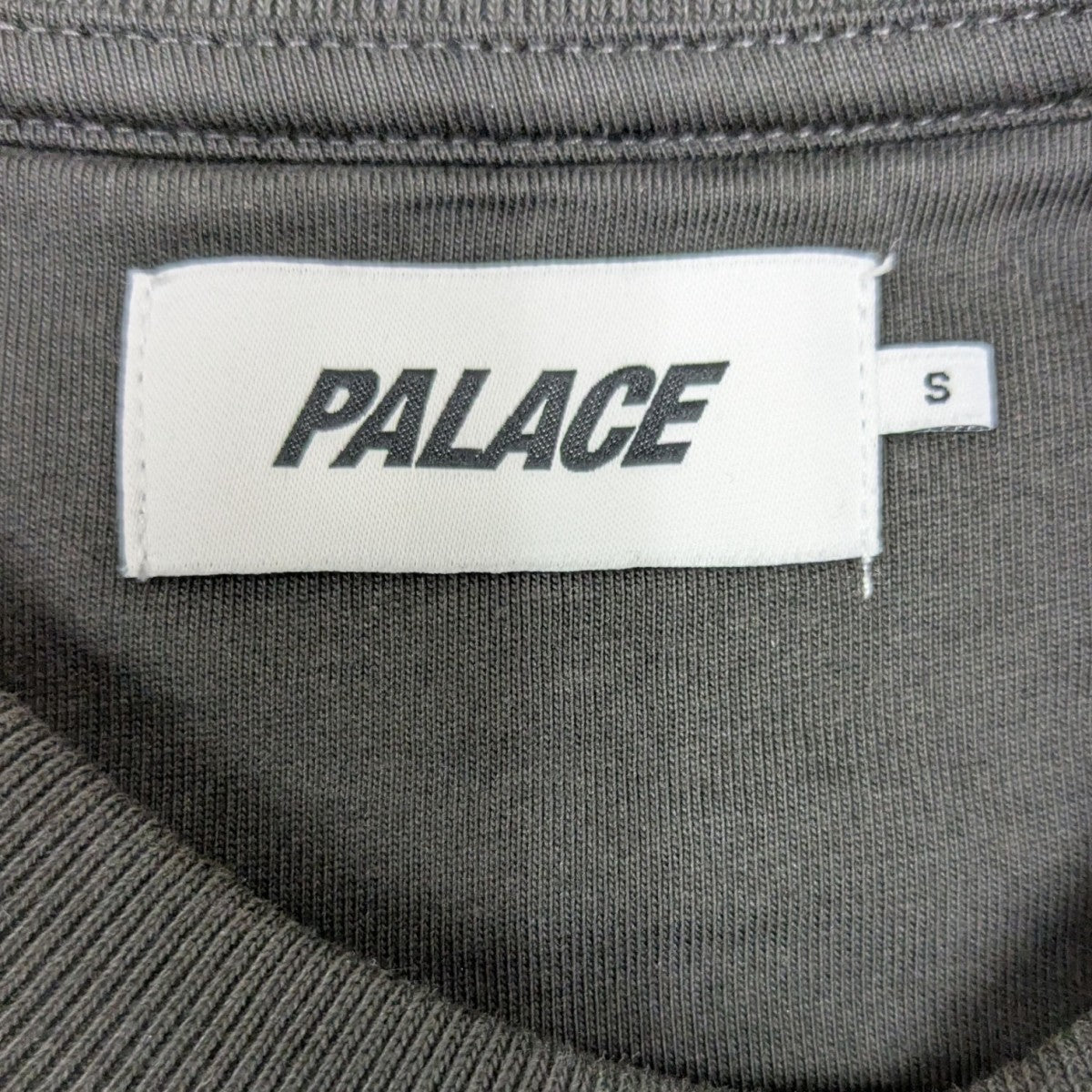PALACE(パレス) P3 GLITTER CREWグリッターロゴスウェット ブラック