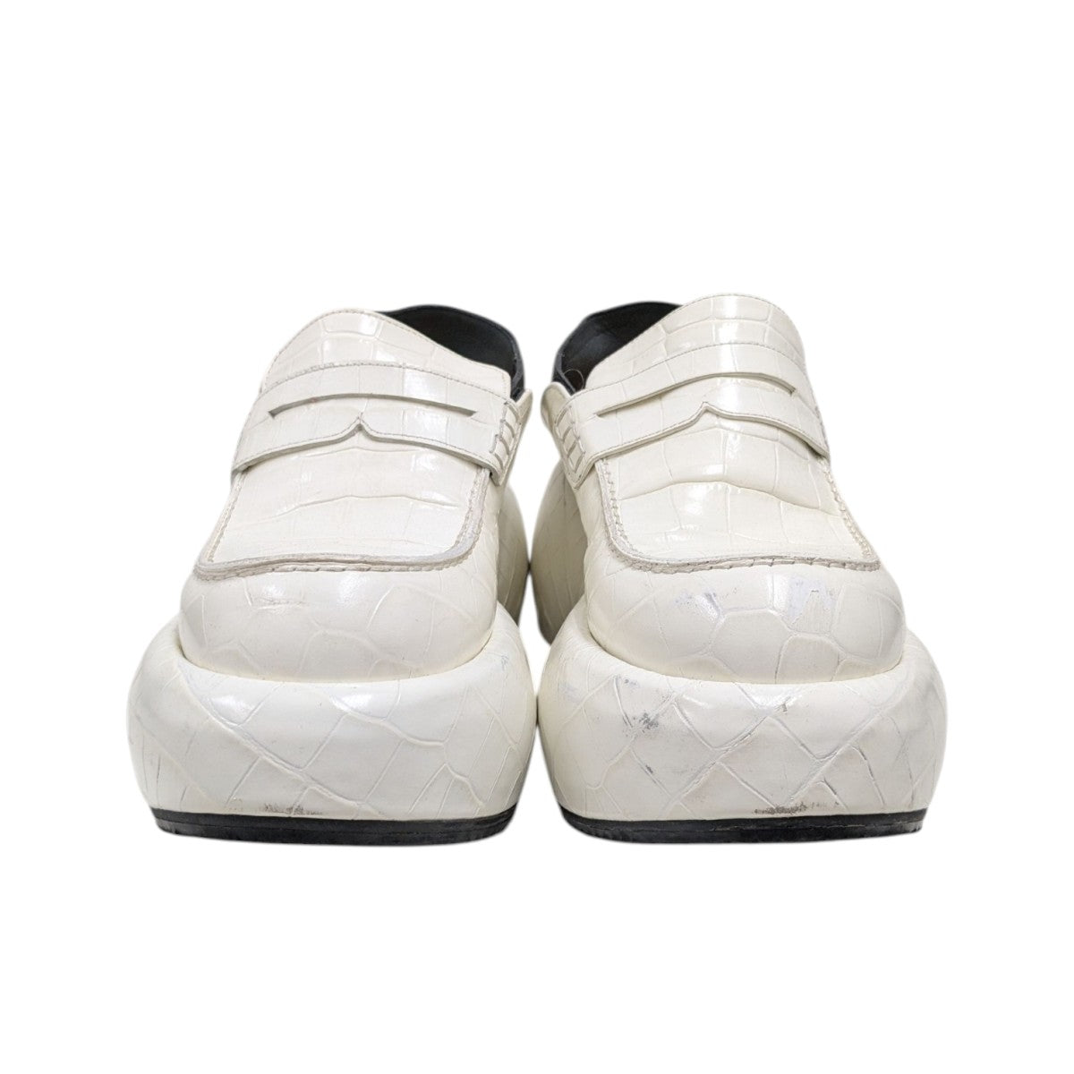 新品未使用ロエベLOEWEファーフラット ゲートシューズ38アイボリー今期ファー LOEWE(ロエベ) 厚底シューズ／ ウェッジスリップオンローファー