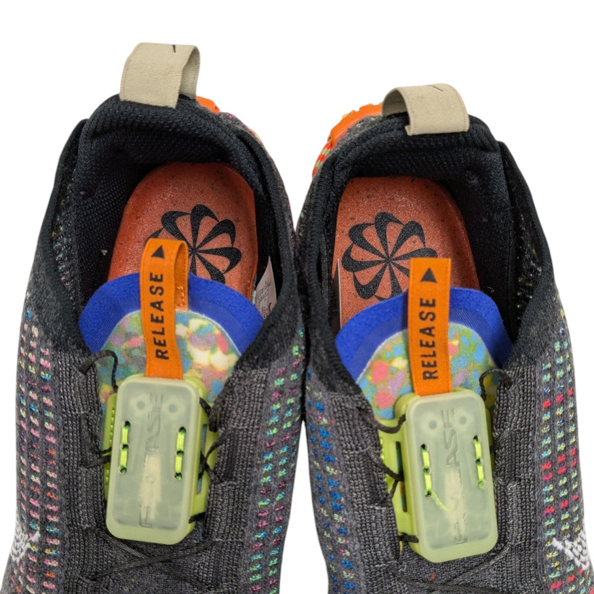 NIKE(ナイキ) AIR VAPOR MAX 2020 FKローカットスニーカー グレー 