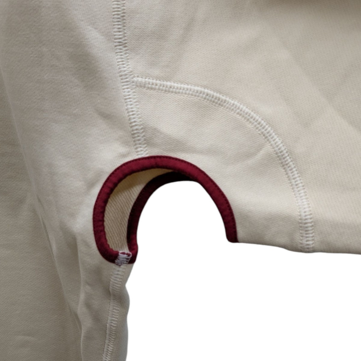 【Four Moors Sweatshirt】スウェットシャツ