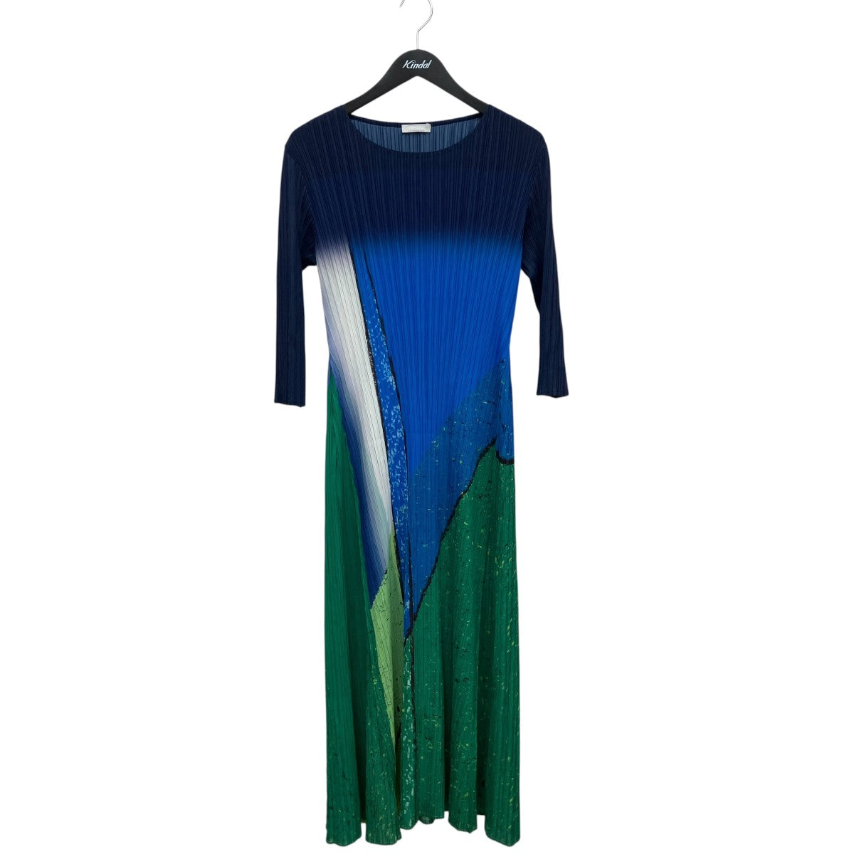 プリーツワンピース