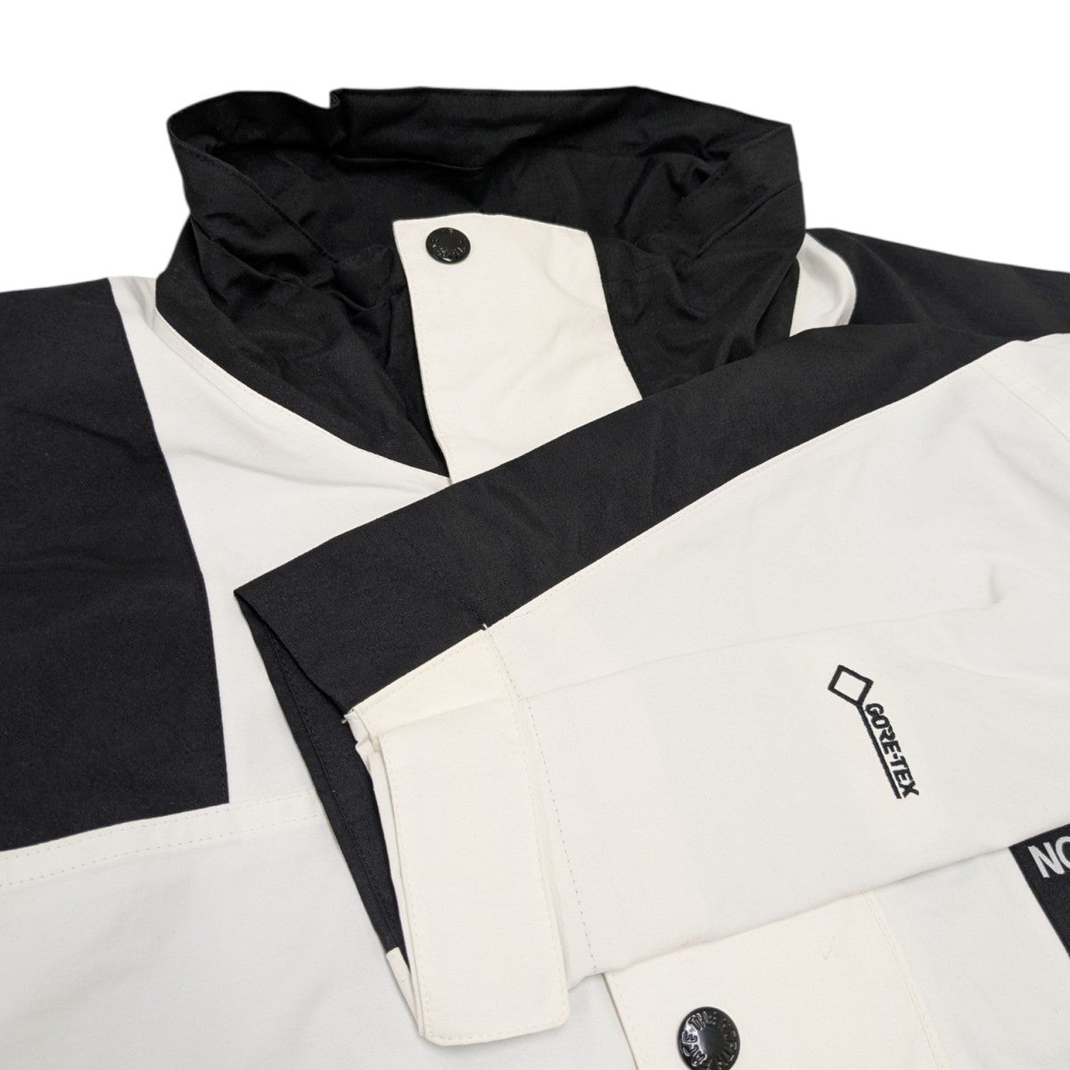 THE NORTH FACE(ザノースフェイス) RAGE GTX SHELL JACKET THE NORTH FACE(ザノースフェイス) RAGE GTX SHELL JACKET