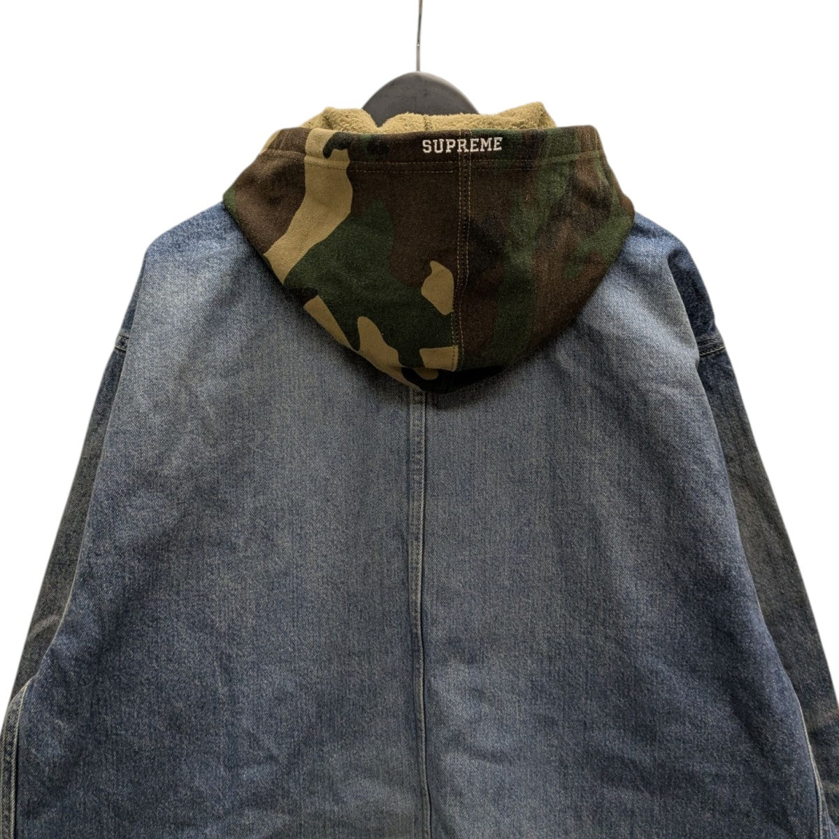 Supreme(シュプリーム) Worn Hooded Chore Coatデニムジャケット