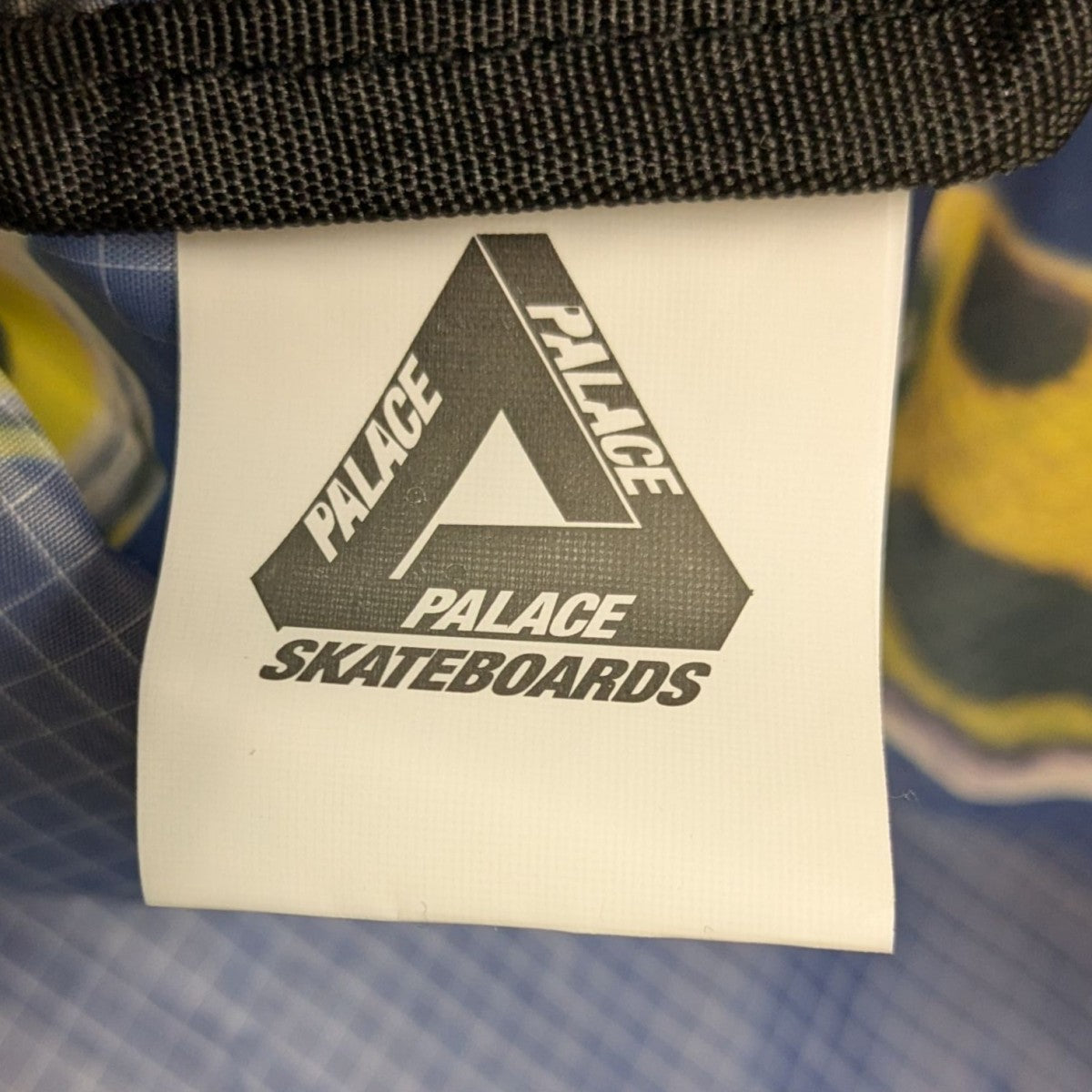 PALACE(パレス) FROGGER PACKABLE BAG BLUE MULTIショルダーバッグ