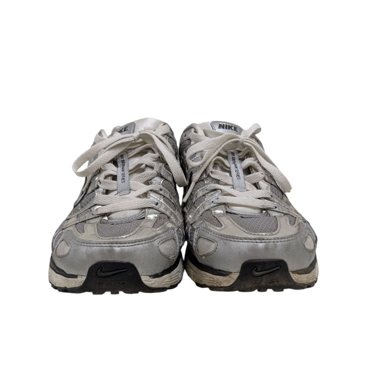 NIKE P-6000 Metallic Silver Sail Black ローカットスニーカー 古着・中古-2枚目のアイテム画像