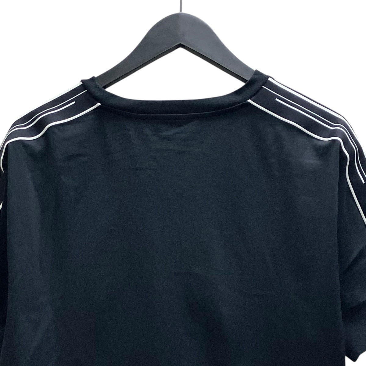 TAPED SLEEVE TEE ショルダーサイドラインTシャツ