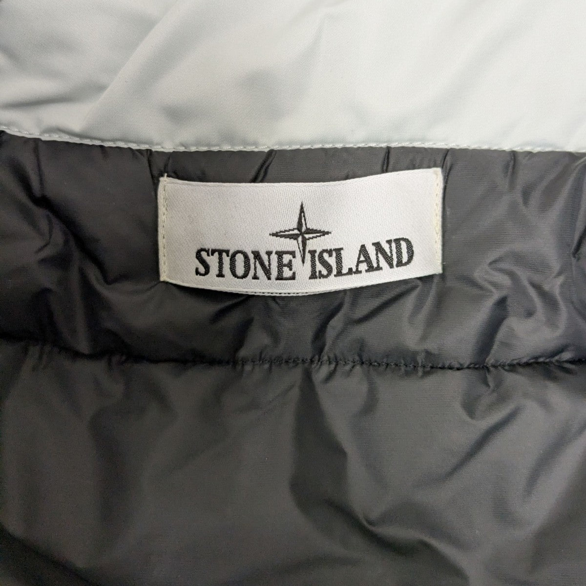 STONE ISLAND(ストーンアイランド) 中綿 ハイネック ジャケット