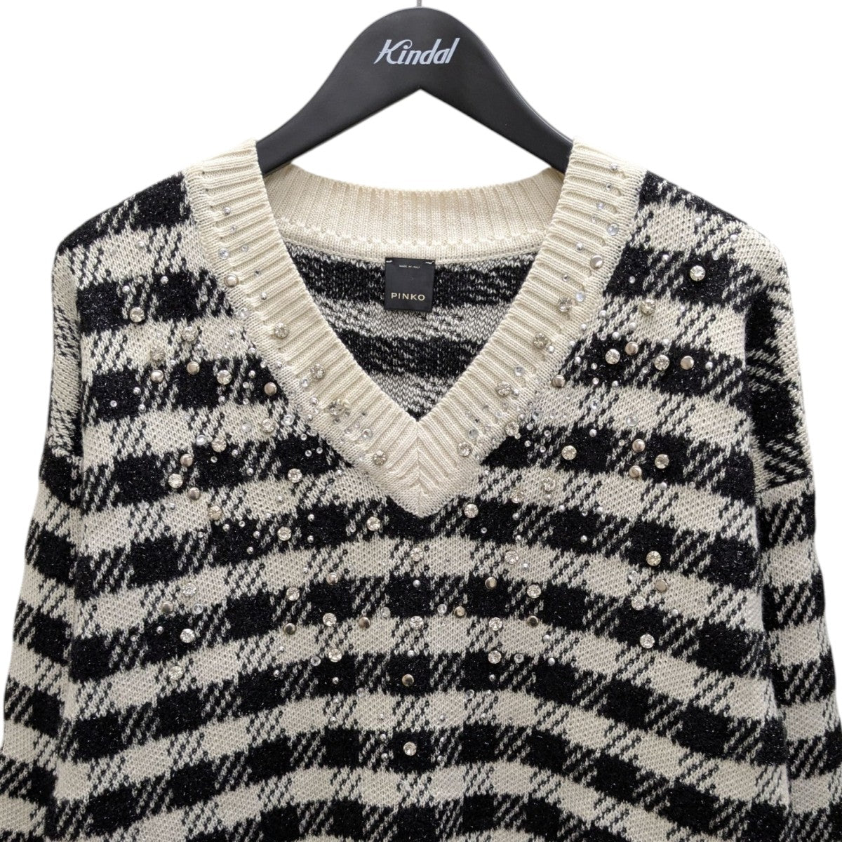 PINKO ビジューVネックニット 古着・中古-3枚目のアイテム画像