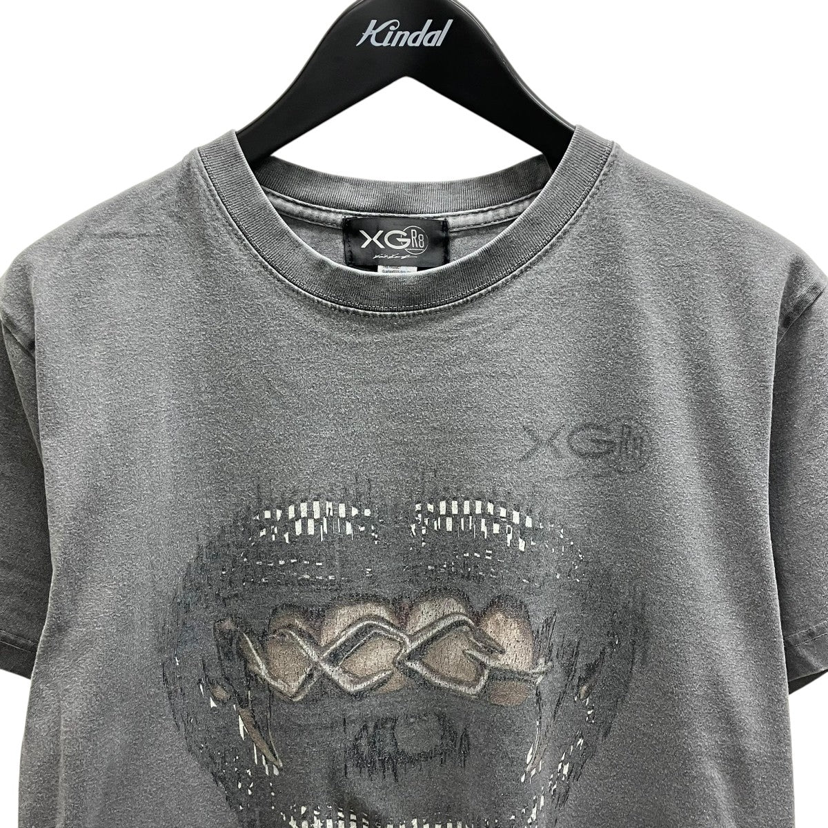 XG×R8×KOSUKE KAWAMURA プリントTシャツ グレー サイズ M｜【公式