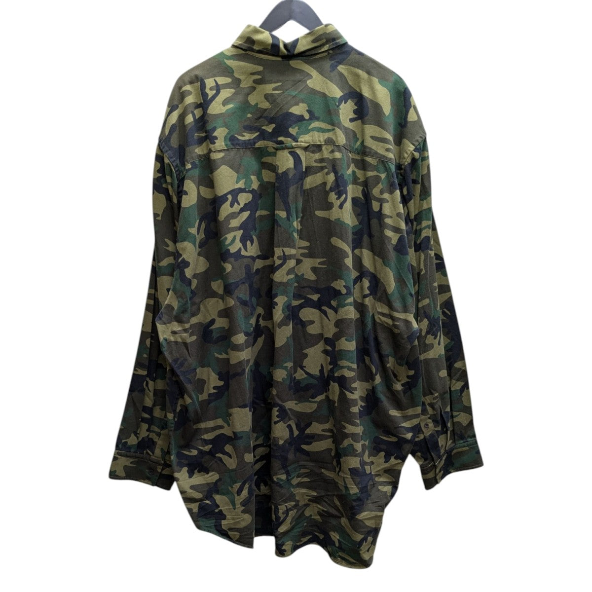 BALENCIAGA(バレンシアガ) オーバーサイズ ロゴ カモフラ柄 ボタン