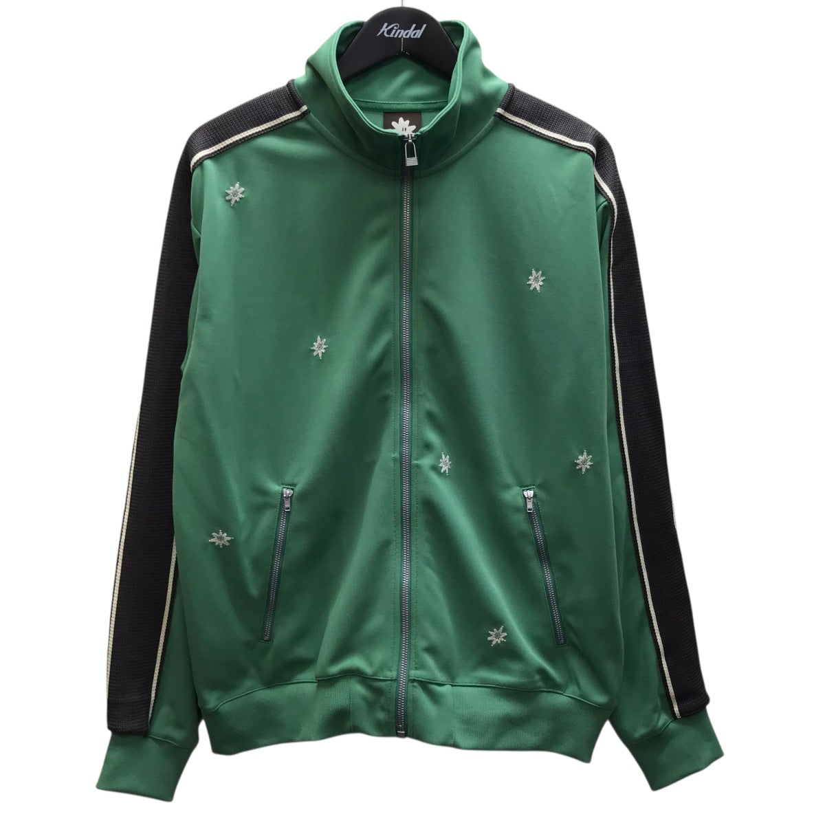 トラックジャケット