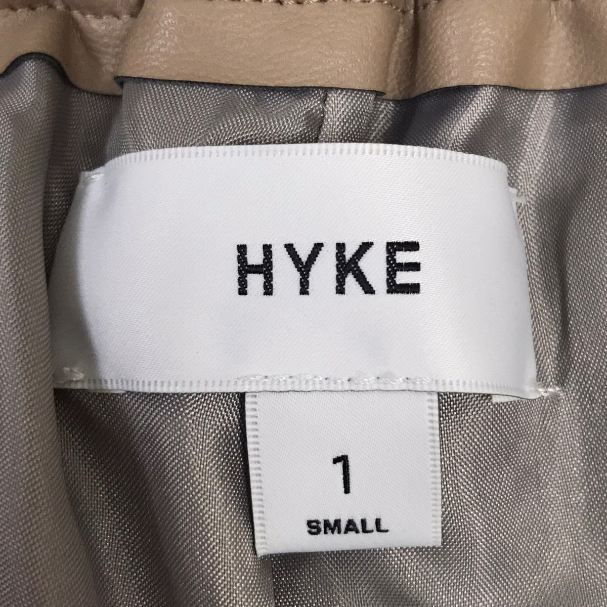 HYKE 25SSFAUX LEATHER SHORTSフェイクレザーショートパンツ 古着・中古-6枚目のアイテム画像
