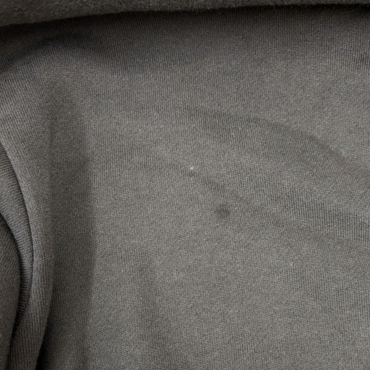 プルオーバーパーカー