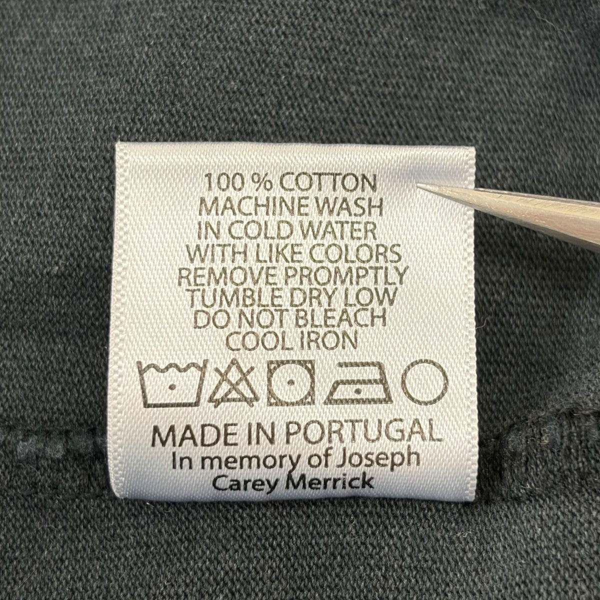 フロントプリントTシャツ