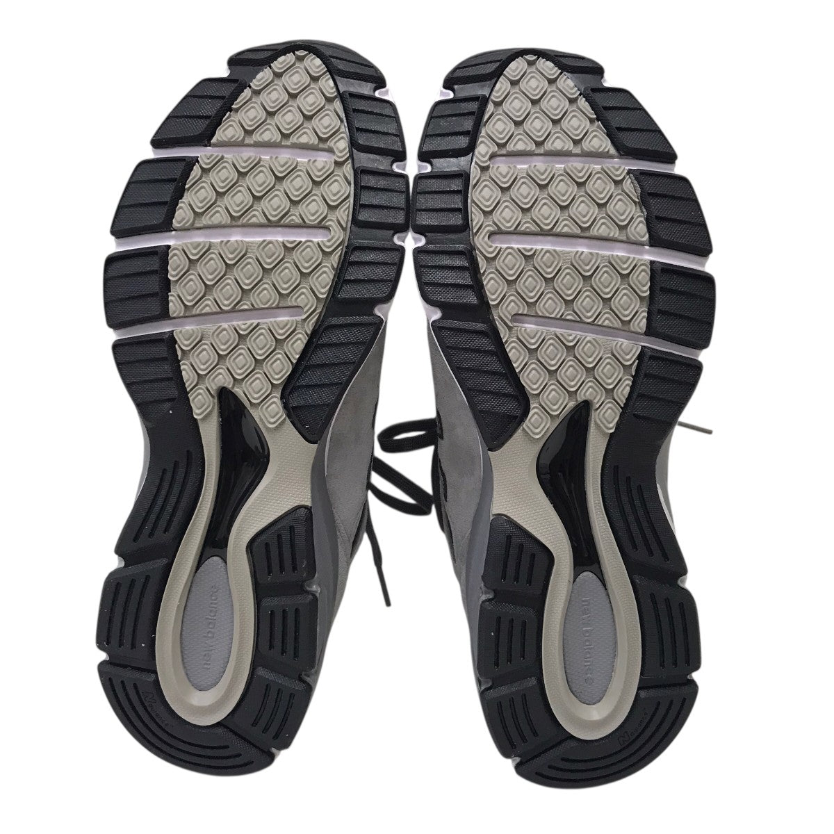990V4 スニーカー