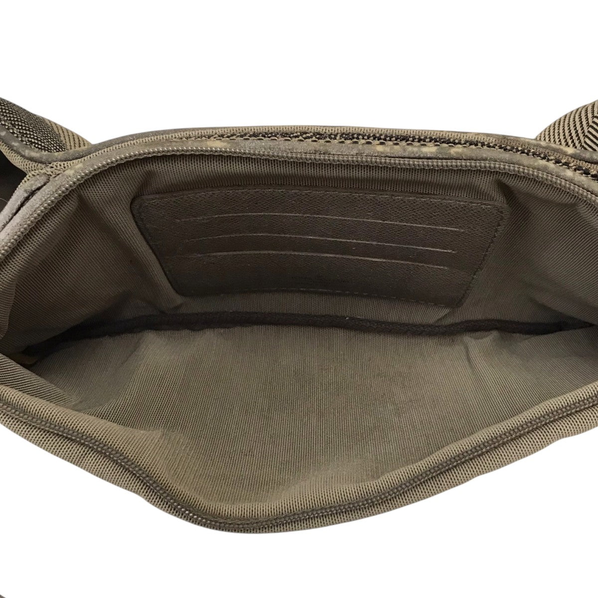 LOUIS VUITTON ウエストポーチM93211 古着・中古-4枚目のアイテム画像