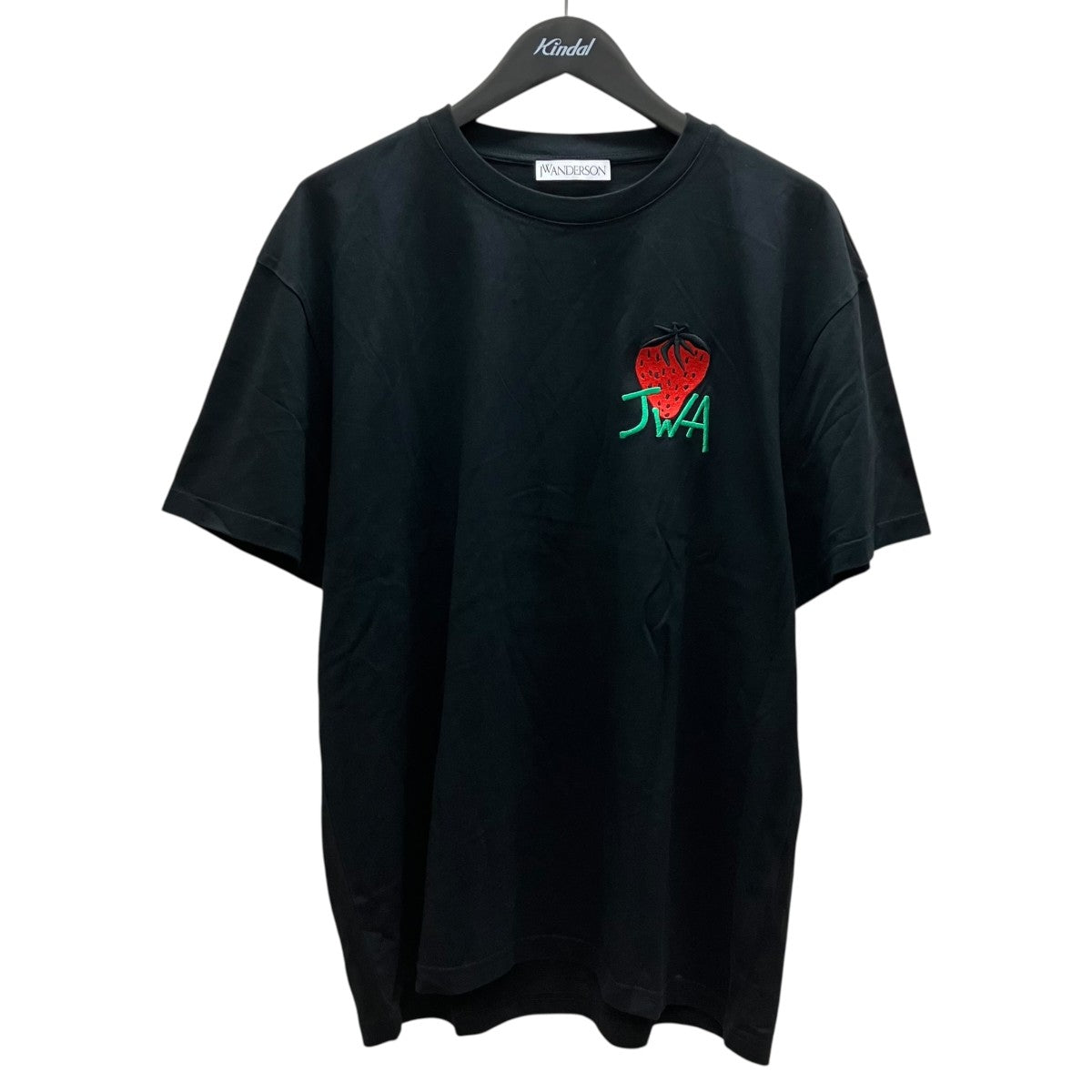 胸ロゴTシャツ