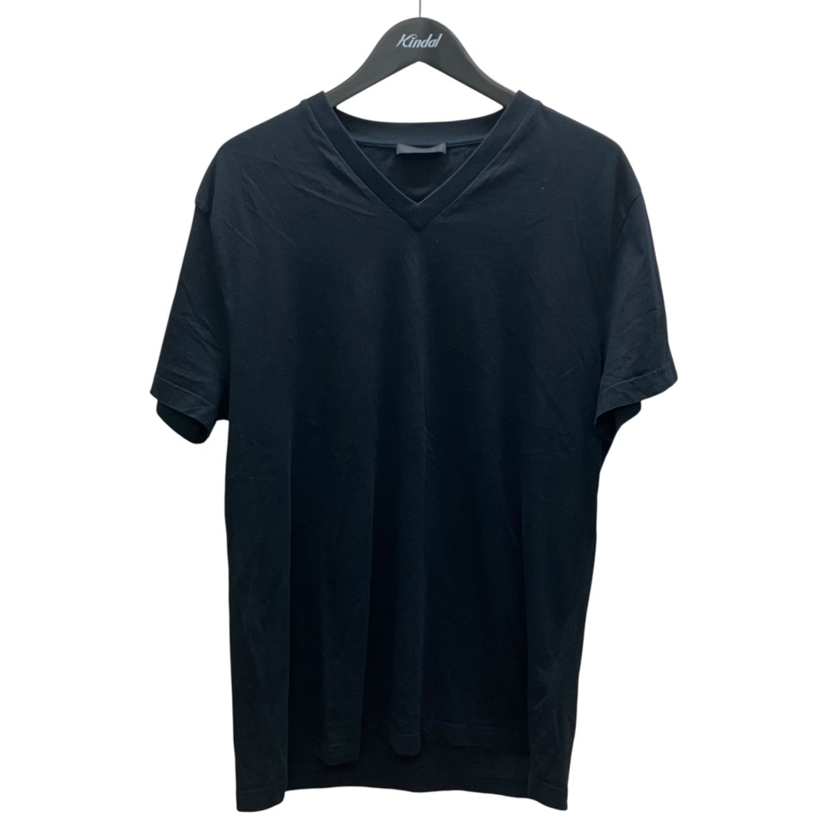 VネックTシャツ