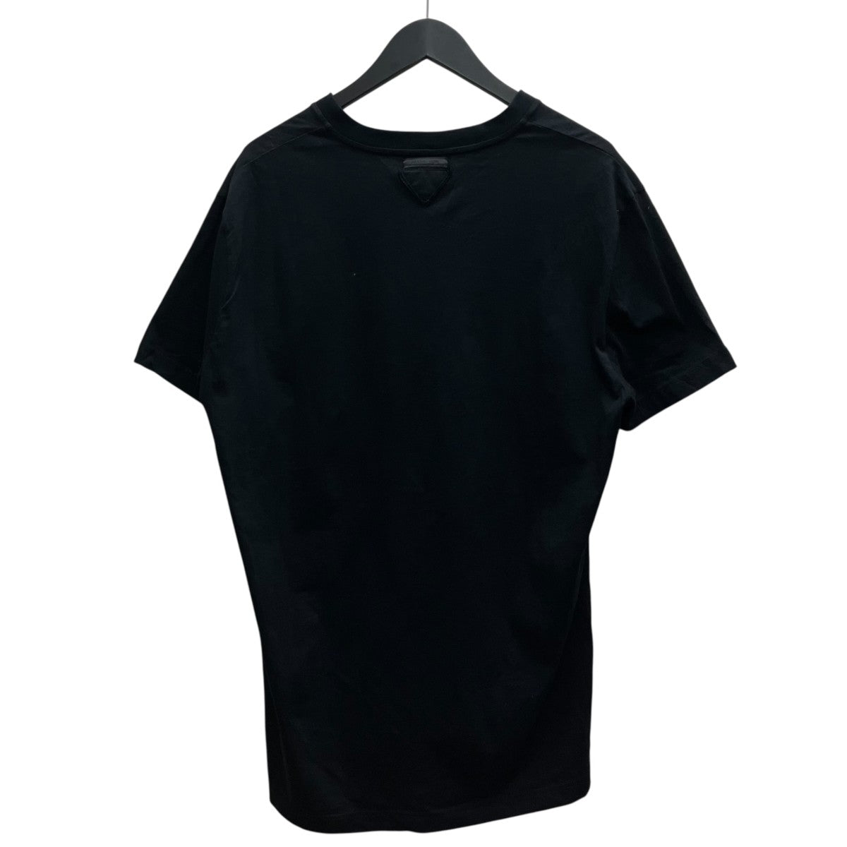 VネックTシャツ