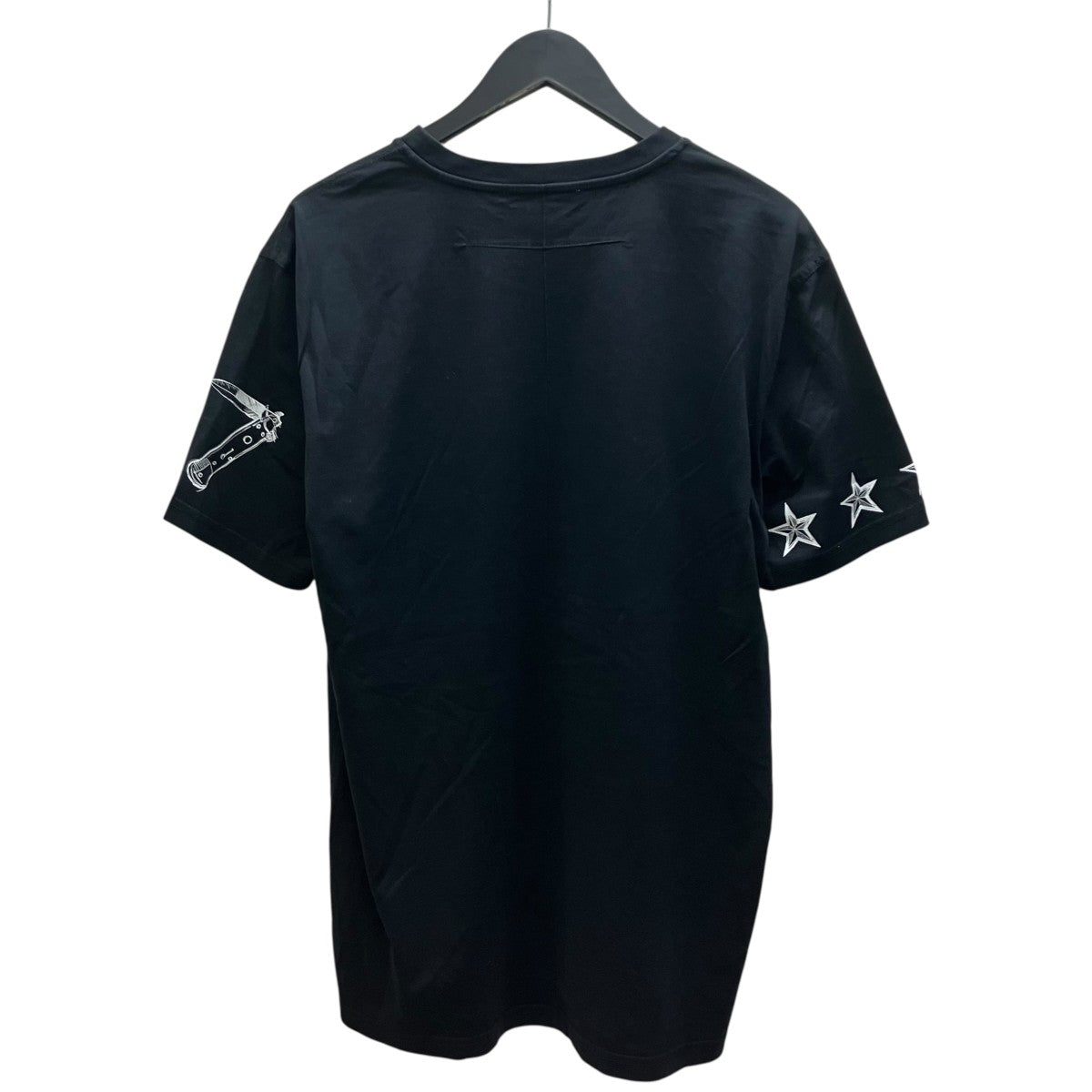 タトゥープリントTシャツ