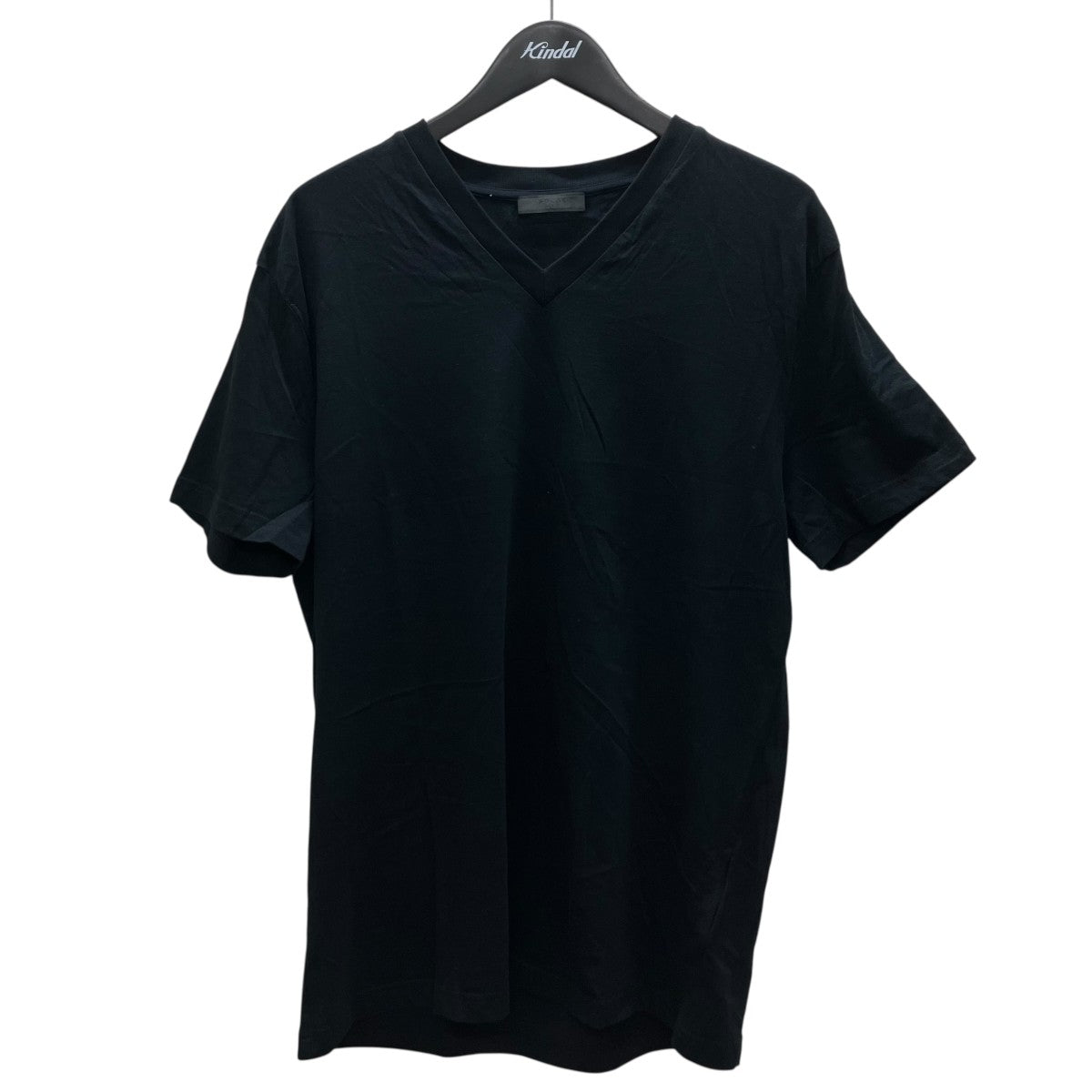 VネックTシャツ