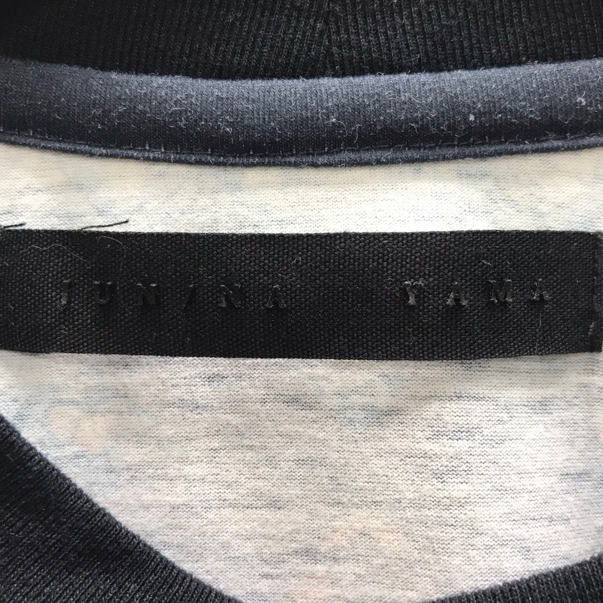 グラフィックプリントTシャツ