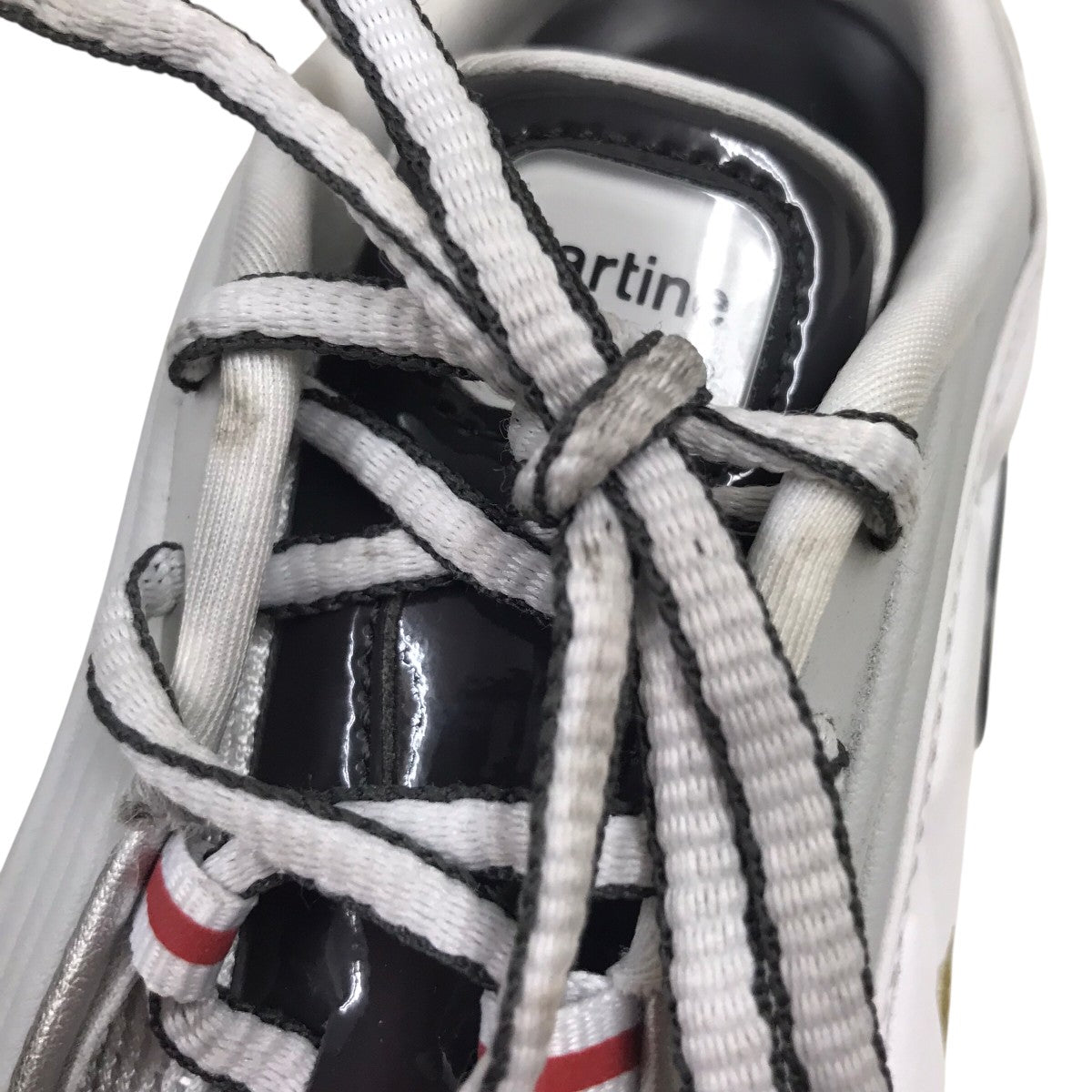 ローカットスニーカー