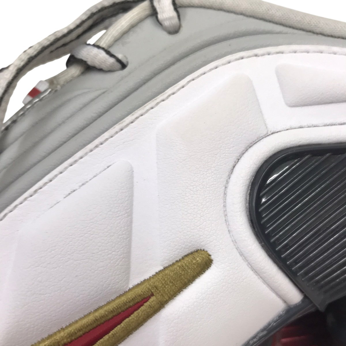 ローカットスニーカー