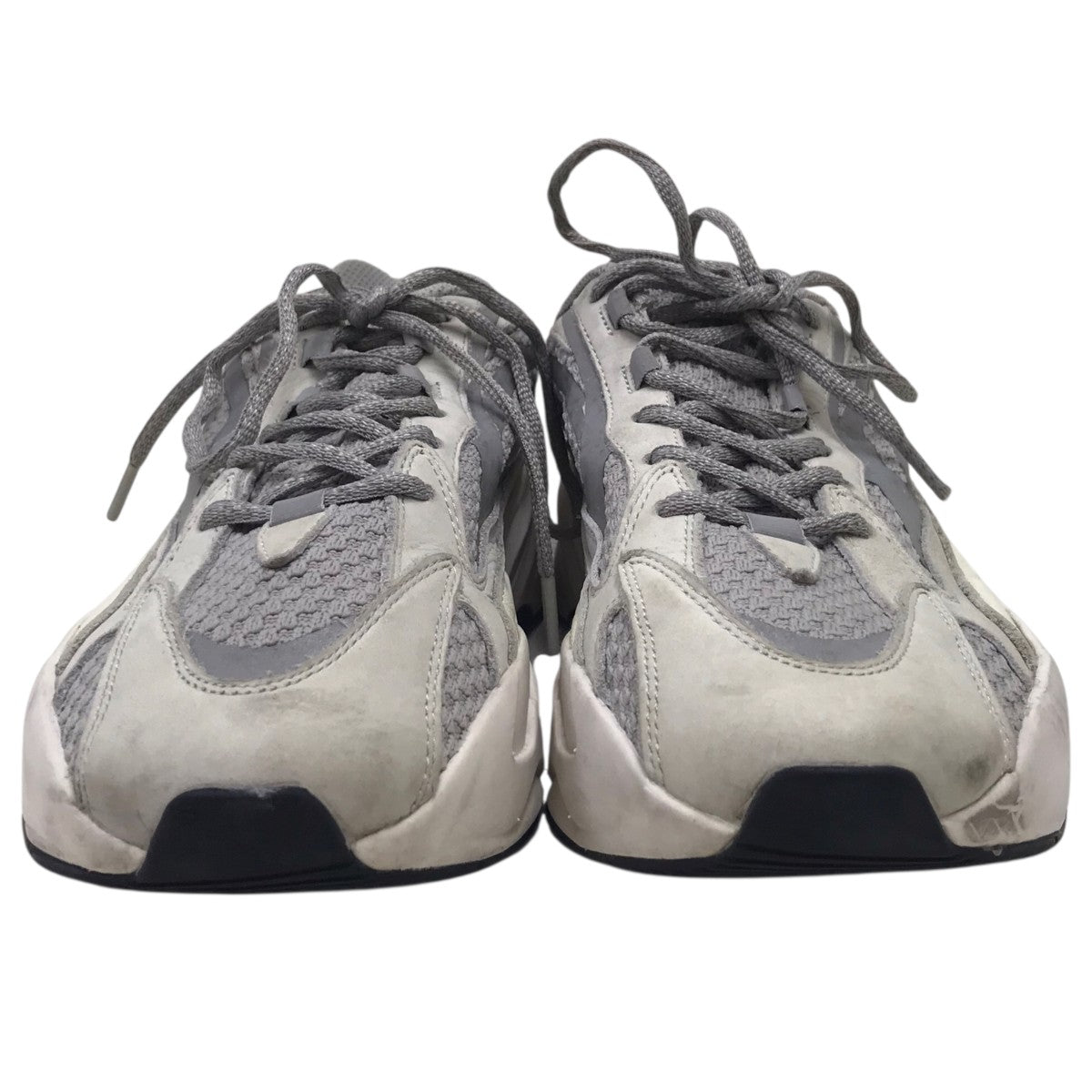 YEEZY BOOST 700V2 ローカットスニーカー
