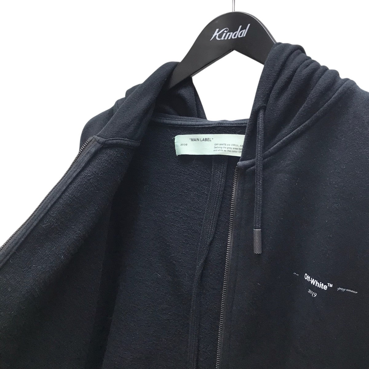 ジップパーカー