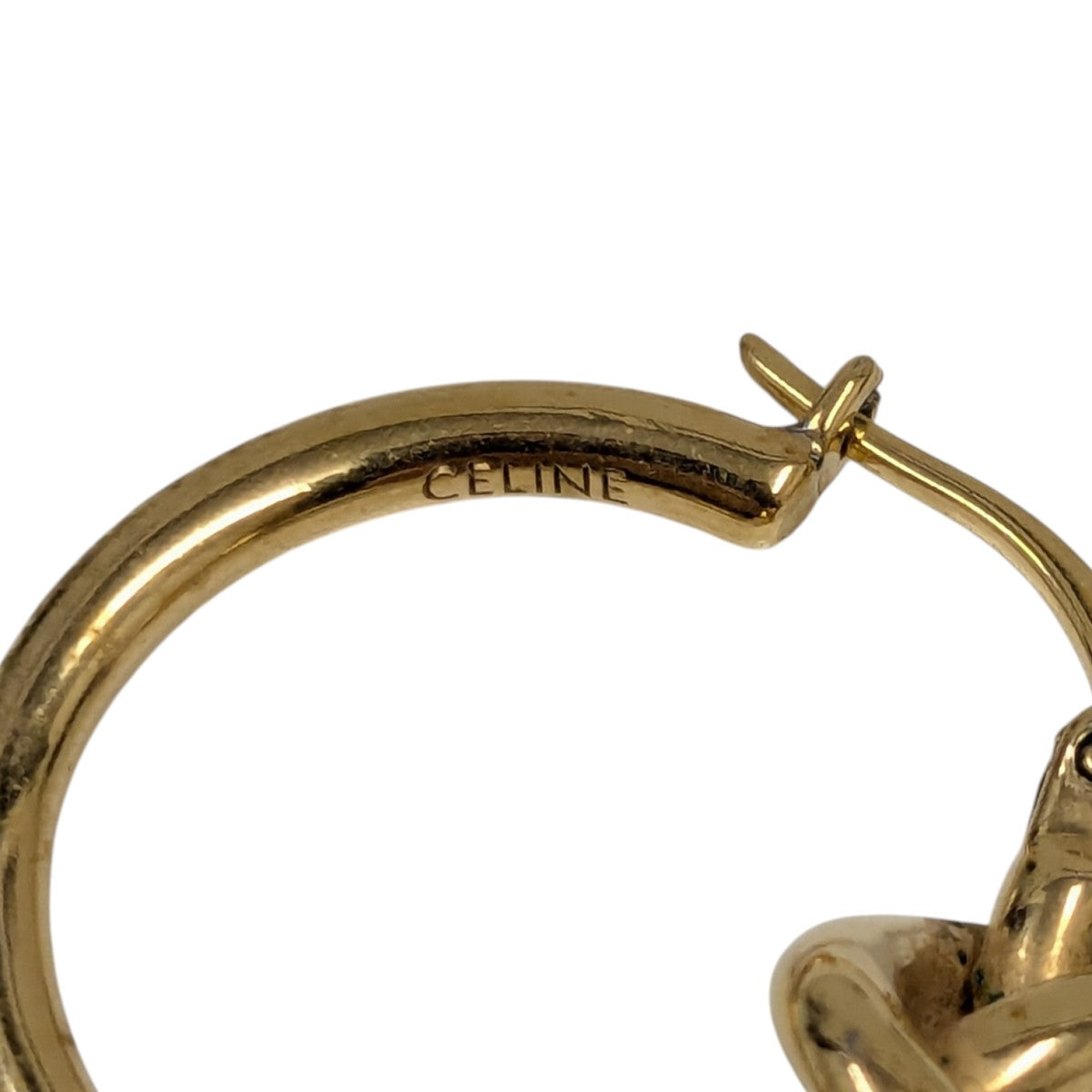 CELINE(セリーヌ) ノットピアス WCA3211 ゴールド｜【公式】カインド