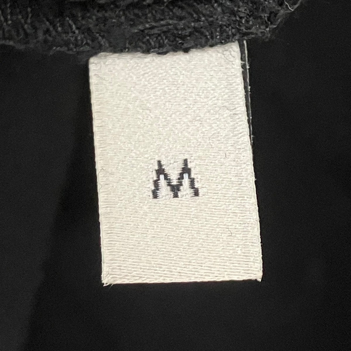ロゴTシャツ