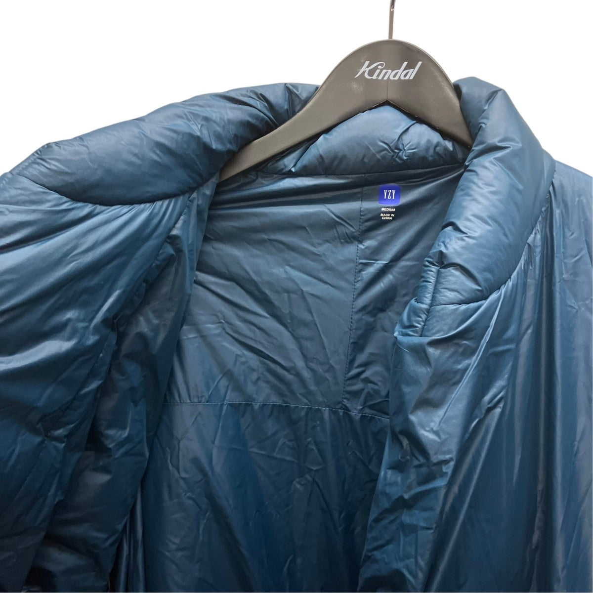 YEEZY×GAP ダウンジャケット 古着・中古-3枚目のアイテム画像