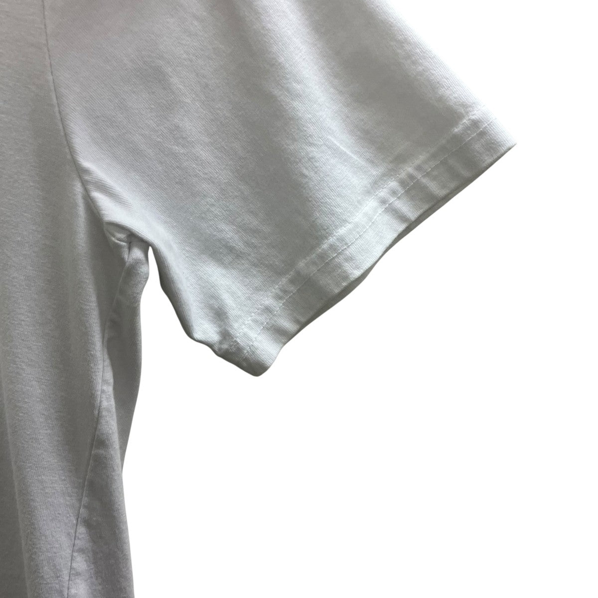 ロゴアップリケTシャツ