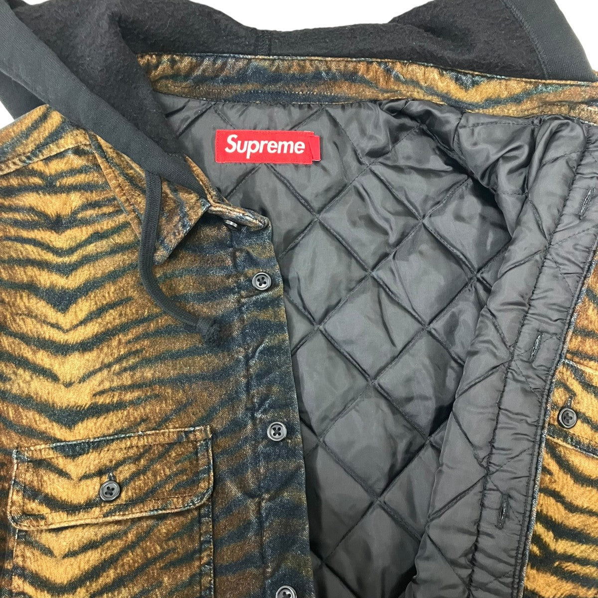 【Quilted Lined Hooded Velvet Shirt】
