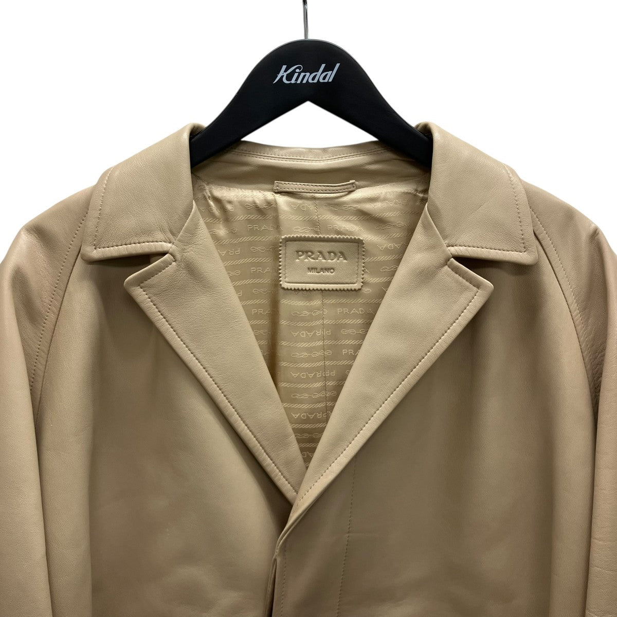 PRADA(プラダ) ラムレザーコート UPS603 ベージュ サイズ 50｜【公式