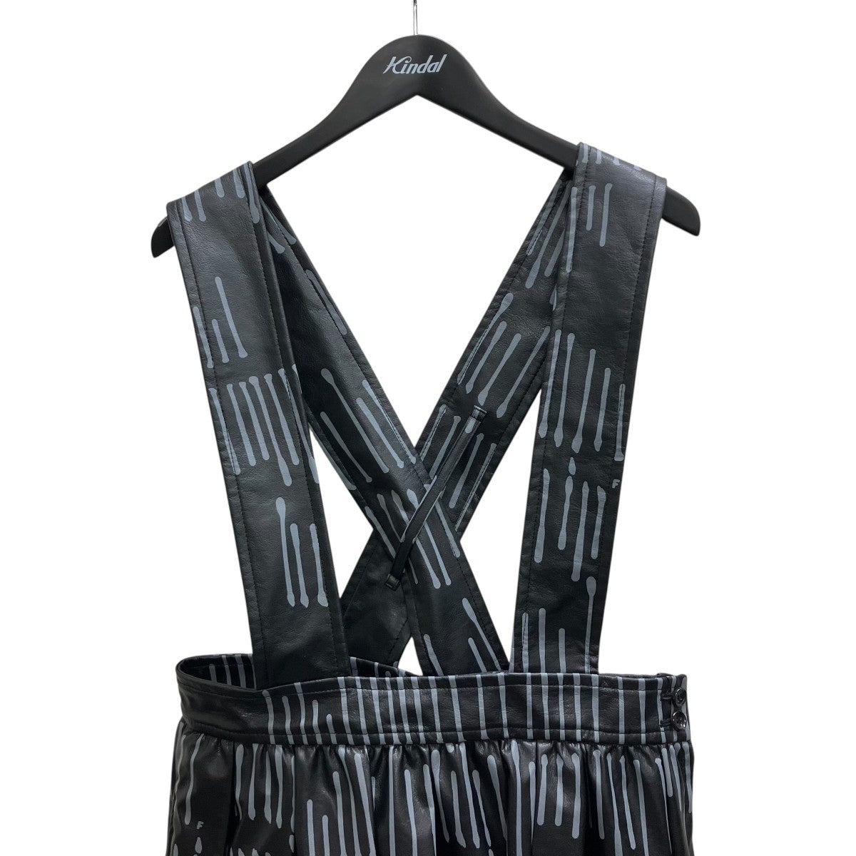BLACK COMME des GARCONS フェイクレザー 総柄 ボリューム 吊りスカート ワンピース 古着・中古-3枚目のアイテム画像