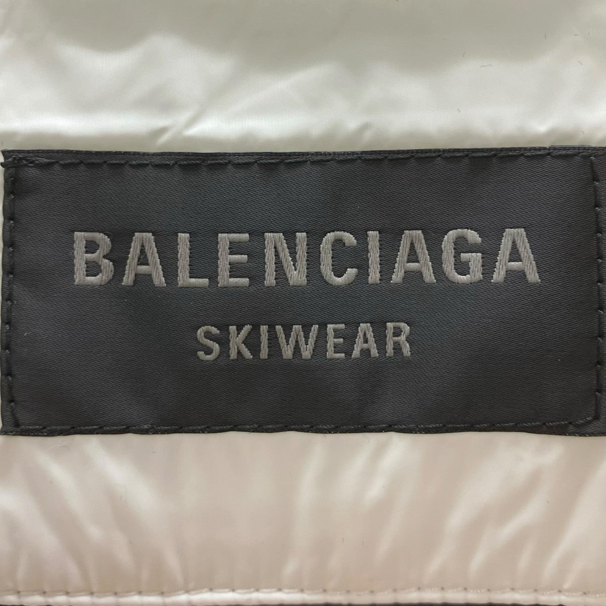 BALENCIAGA 3B SKI Puffer Down vest ダウンジャケット 古着・中古-6枚目のアイテム画像