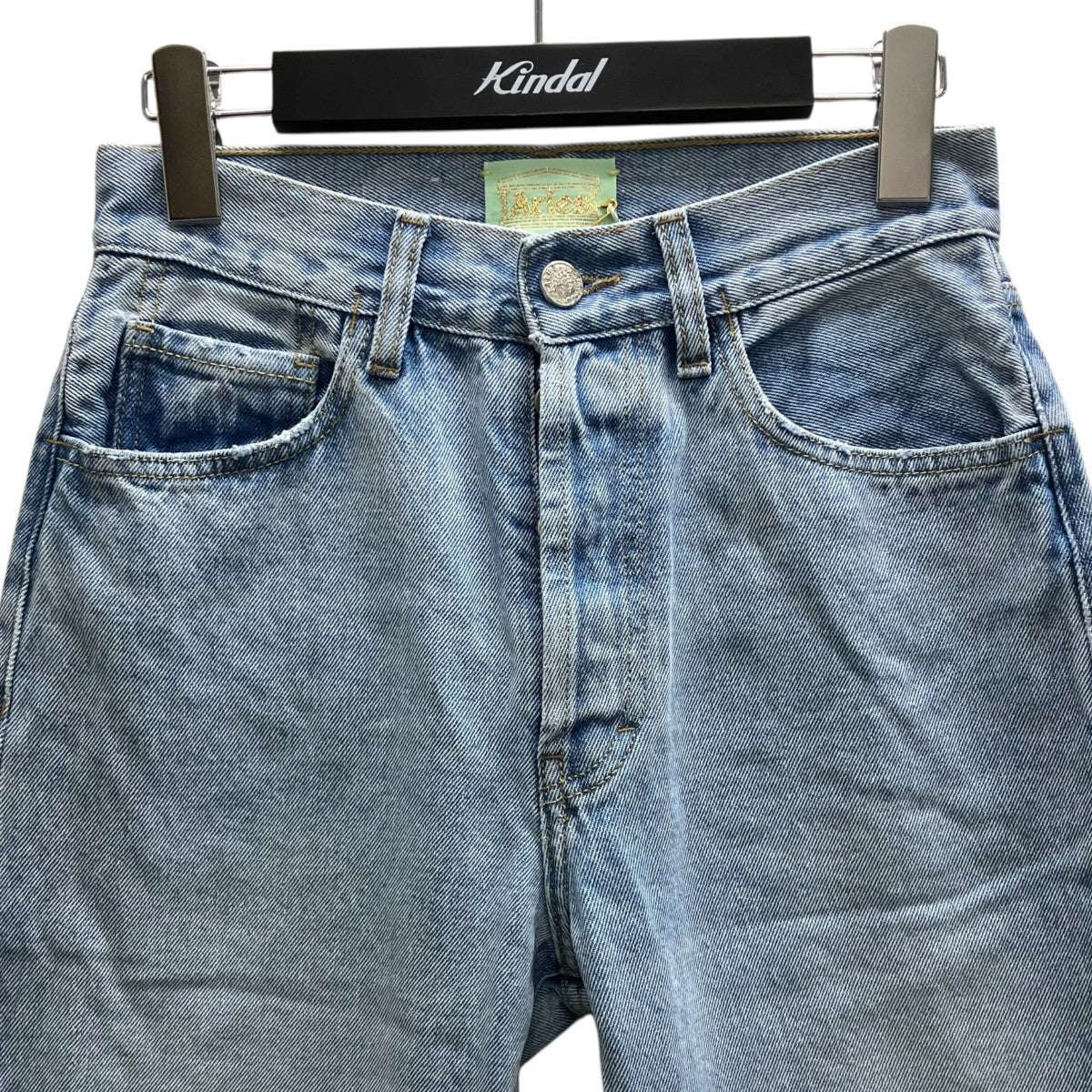 Lilly Pale Jeans デニムパンツ
